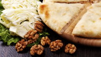 Осетинский пирог с капустой и орехами Кабускаджин в Москве